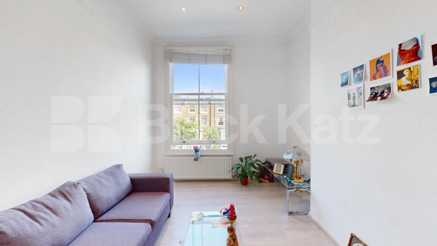 Located in the heart of Tufnell Park located walking distance to local amenities Tufnell Park Road, Tufnell Park 